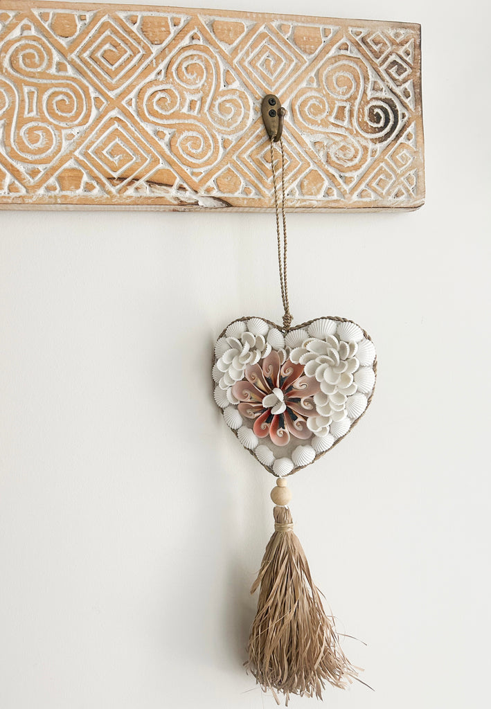 Toria Shell Heart Wall Hanging