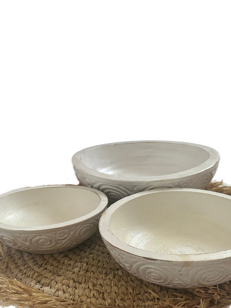 Aruna Carved Bowls - Set of Three [Whitewash]