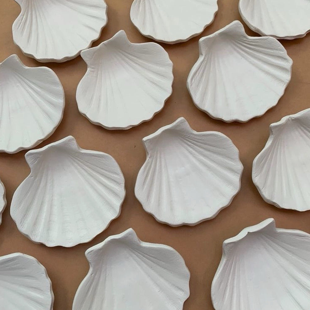 Clam Shell Ceramic Dish