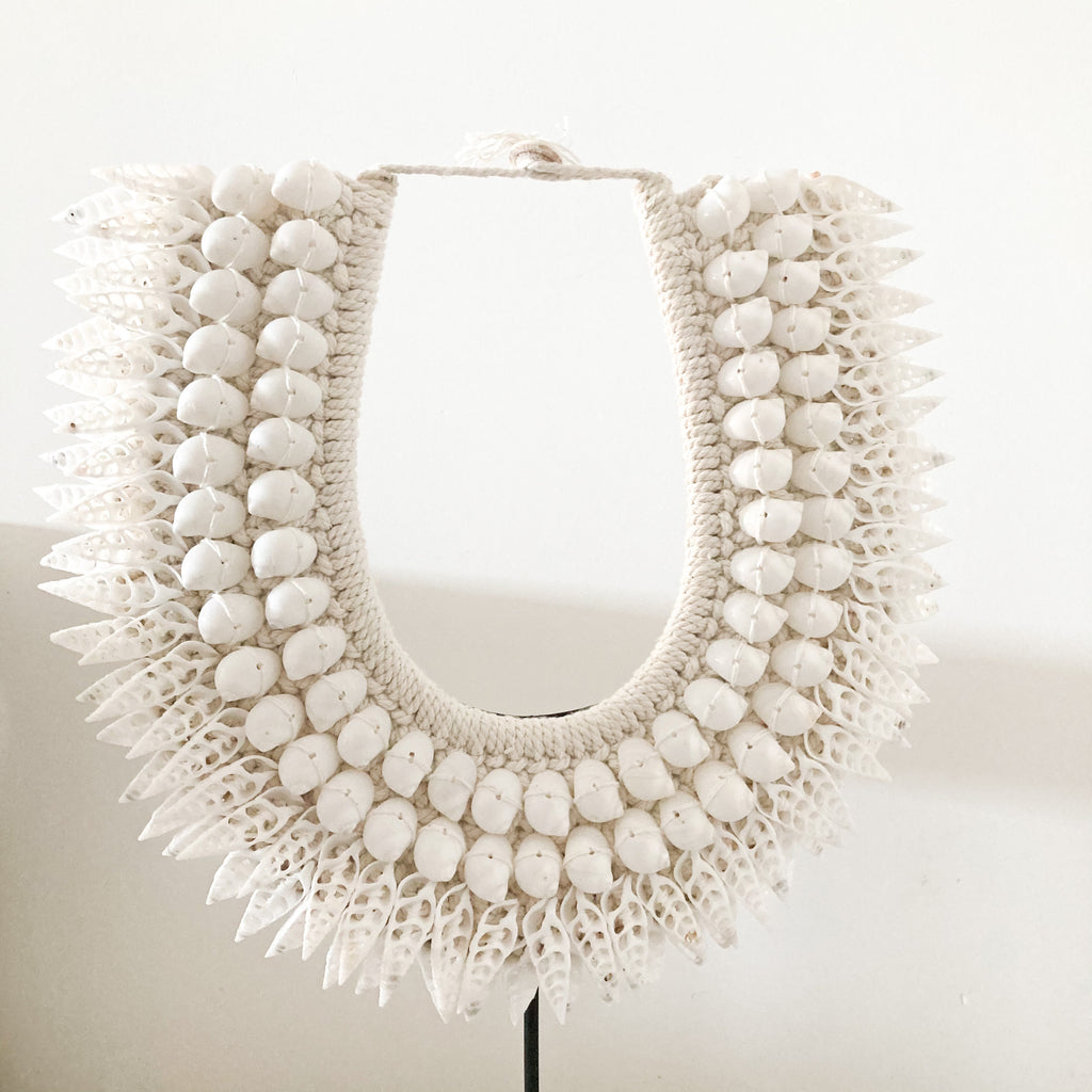 Iria Shell Necklace