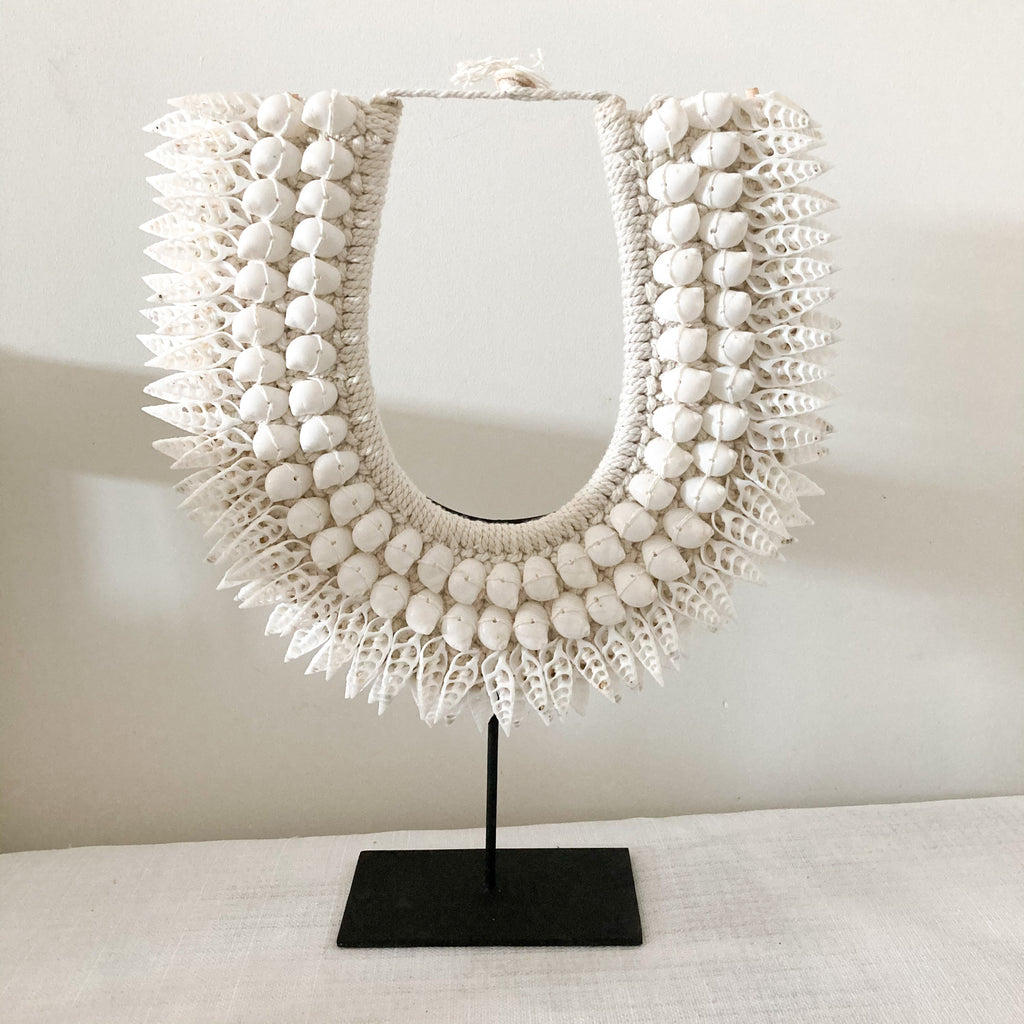 Iria Shell Necklace