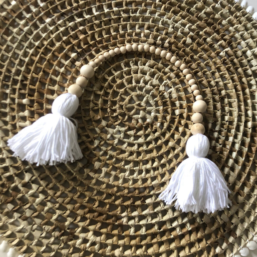 Hanging Tassel  (White)