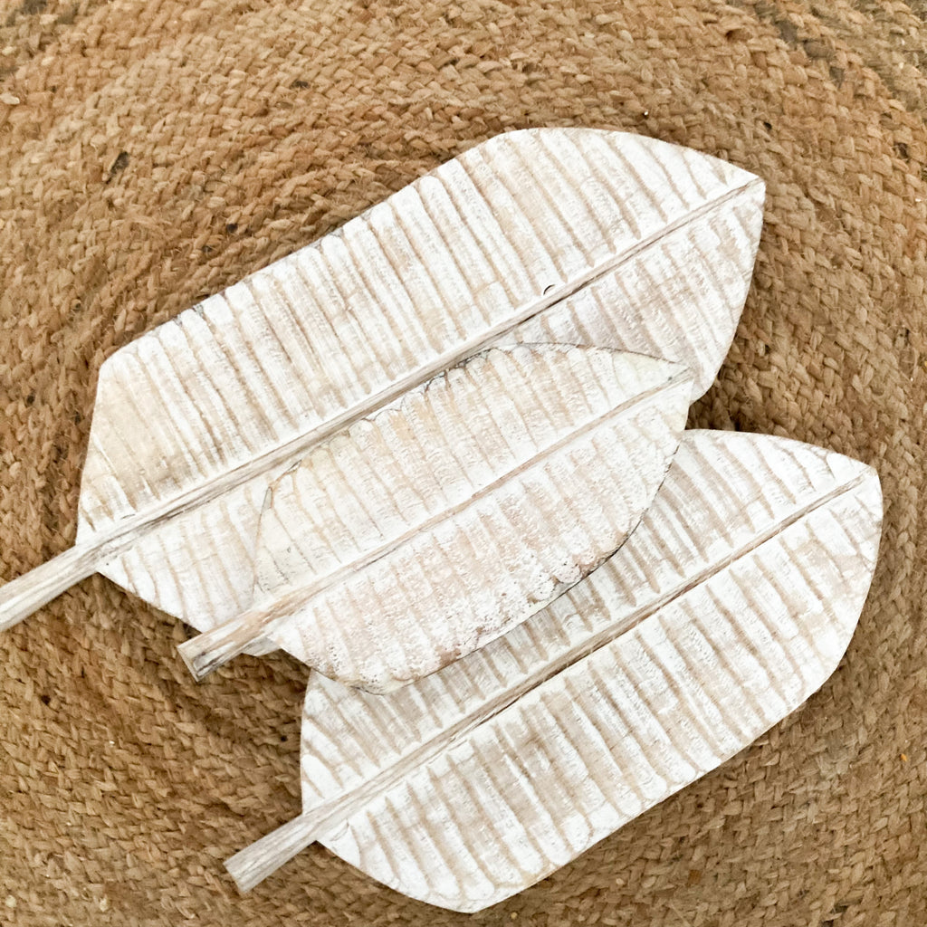 Ezria Wooden Whitewash Leaf Plates - Set of 3